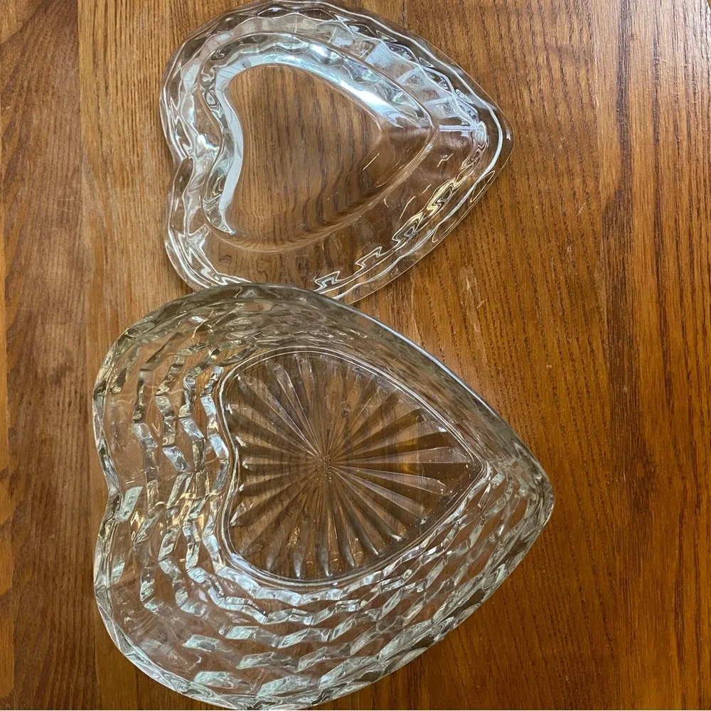 Homco Crystal Fostoria Heart Shaped jewelry keepsake Box candy dish Valentine’s